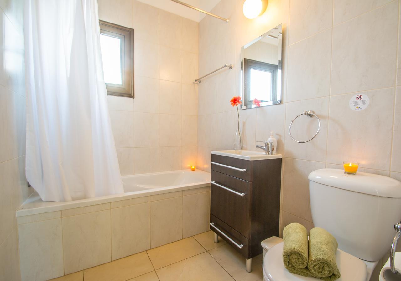 Rada'S Vacation Home Ayia Napa Exterior photo